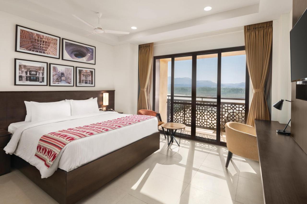 Ramada Encore By Wyndham Statue Of Unity Kevadia Exteriör bild